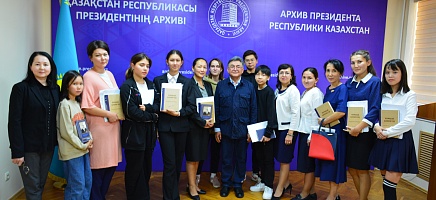 Участники Школьного конкурса в Архиве фото галереи 9